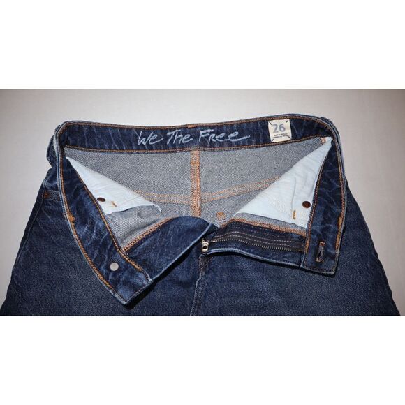 We The Free Women's Sz 26 Blue Bailey Frayed Round Hem Denim Jean Skirt $68 - Picture 3 of 4